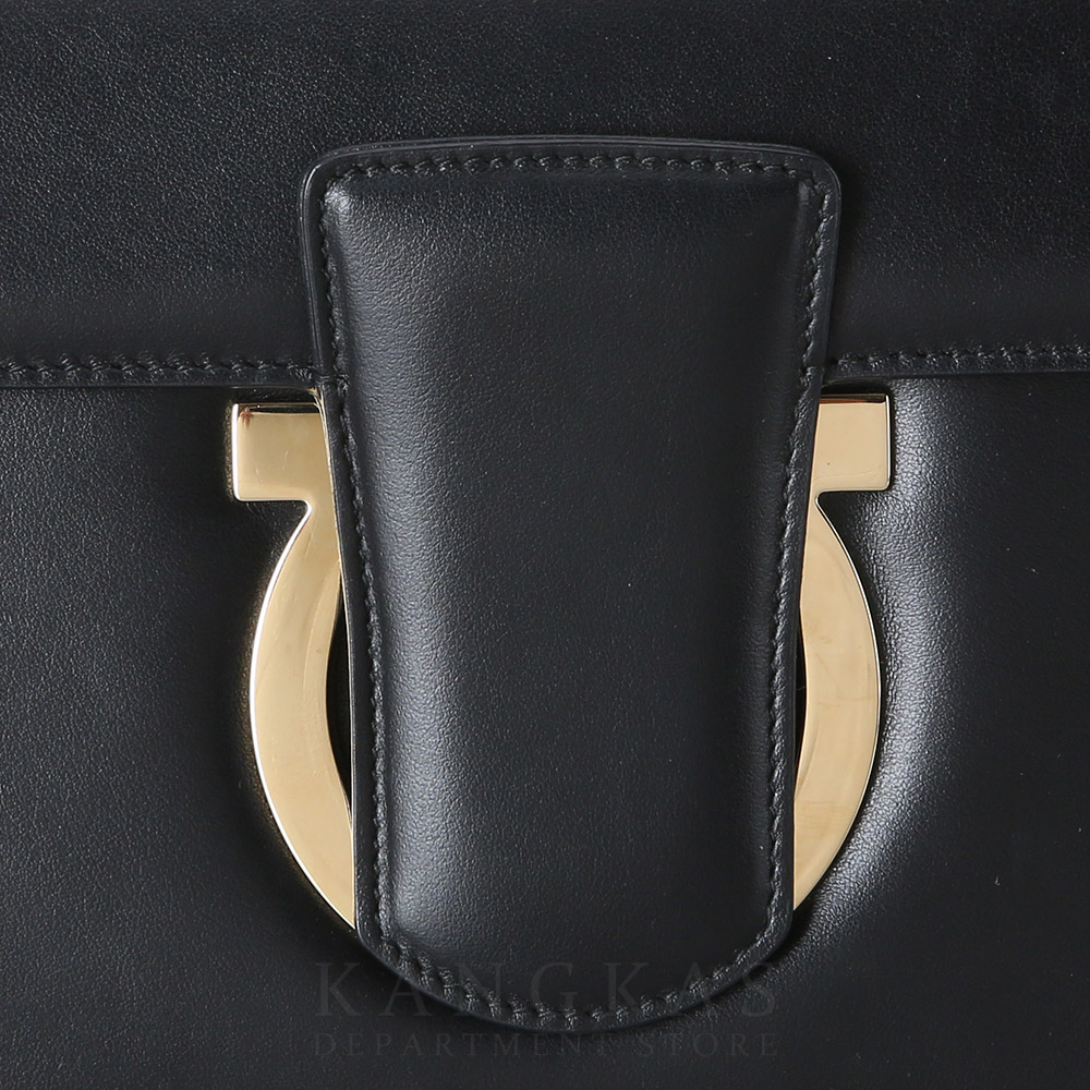Salvatore Ferragamo(USED)페레가모 21F893 간치니 체인 크로스백